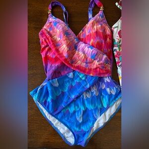 Woman’s Bathing Suit ~ Size 14